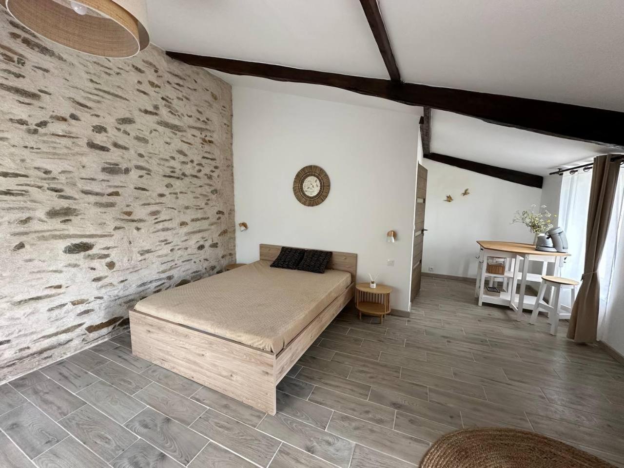 Chambres D'Hotes "Sous L'Ombre Des Mimosas" Le Busseau Exterior photo